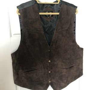 Scully Men’s Boar Suede Snap Front Vest